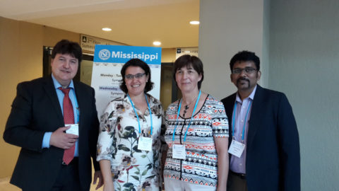 Prof. Boccaccini mit Dr. Begona Ferrari, Prof. Claudine Filiâtre und Dr. Laxmidhar Besra (eingeladene und Hauptredner, bzw. in der EPD Session von S. 14).