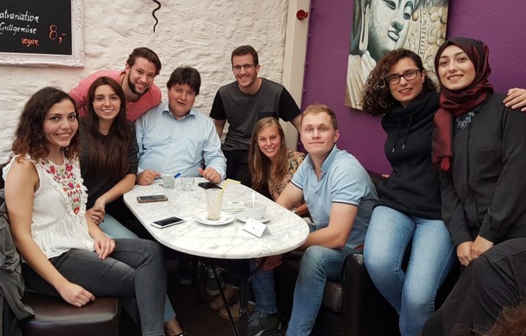 We welcome visiting researchers and students