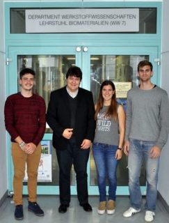 Prof. Boccaccini mit Masterstudenten aus Argentinien