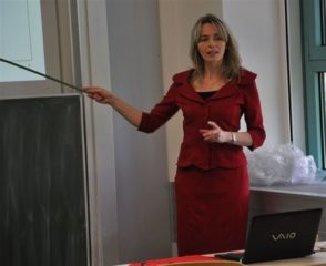 Prof. El Fray beim Vortragen