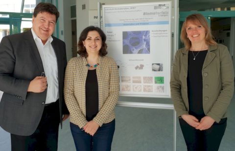 Towards entry "Dr. Julietta V. Rau, CNR-ISM, Italy, visits the Institute of Biomaterials"