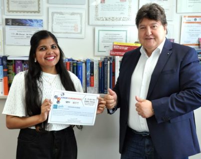 Towards entry "Akrity Anand received Young researchers‘ BEST ORAL PRESENTATION AWARD, topic: “Gels Porous Materials”, at Junior Euromat 2022 conference"