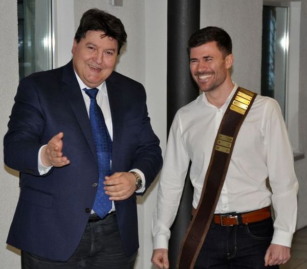 Prof. Boccaccini giving a speech about the successful doctorate of Jonas Hazur