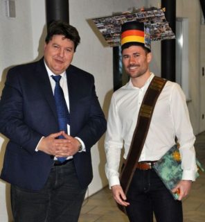 Prof. Boccaccini and Dr.-Ing. Jonas Hazur with his doctorate hat