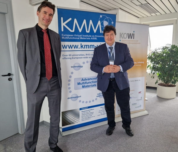 Picture of Prof. Boccaccini and members of the KMM-VIN