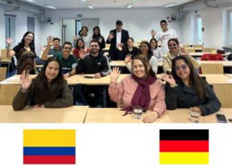 The group of colombian students with Prof. Boccaccini, smiling at the camera.