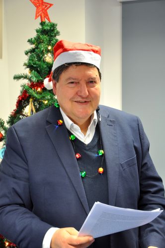 Prof. Boccaccini smiing near the Chrismas Tree