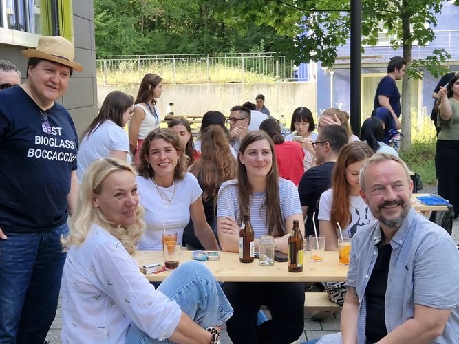 Prof. Boccaccini among the institutes people at the summer bbq