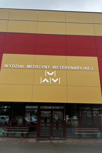 Entrance area of Ti-Com