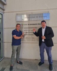 Prof. Marchal and Prof. Boccaccini in the front of the university of Granada