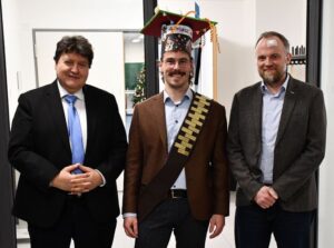 Prof. Boccaccini with Dr. Lukas Königer and Prof. Jan Hansmann smiling