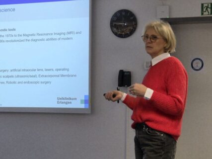 PD Dr. Elisabeth Zinser, invited by Prof. Boccaccini, gives an invited lecture as part of the "Biomaterials for Implants" course.