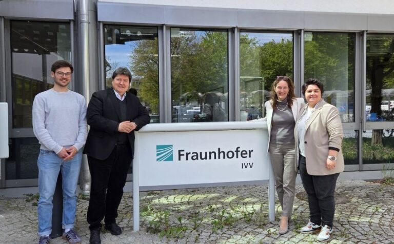 Prof. Boccaccini and Dr. Unalan visit Fraunhofer IVV