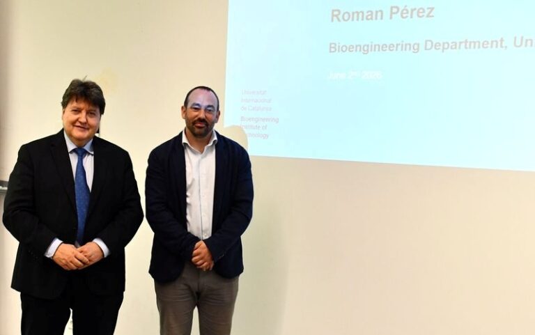 Prof. Roman Pérez Antoñanzas from International University of Catalonia, Barcelona, presents Materials Science Kolloquium