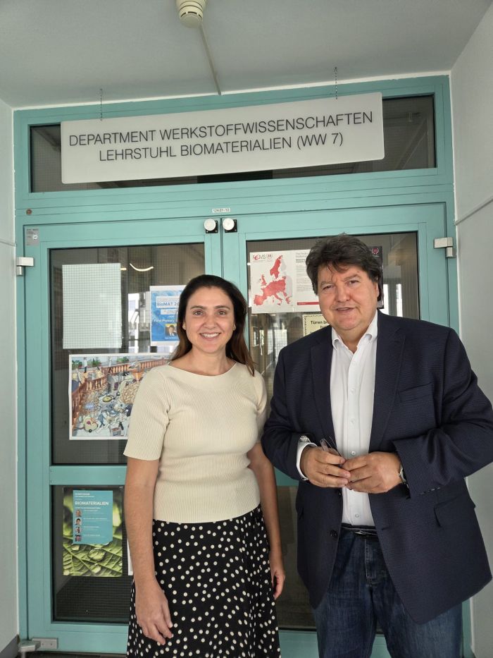 Prof. Eliandra de Sousa Trichês from Federal University of São Paulo visits the Institute of Biomaterials